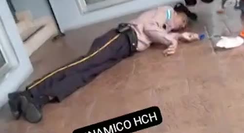 Security guard in Honduras shoots himself in the heart(longer video)