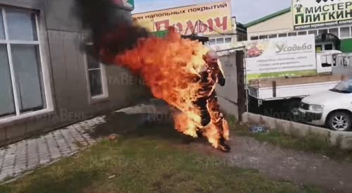 Sunday Classic: Mentally ill man in Russia sets himself on fire over a woman.