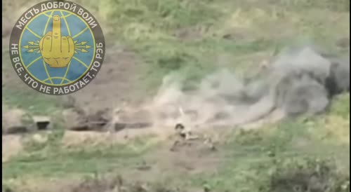 It is a trap! Ukrainian jumps into a mined trench