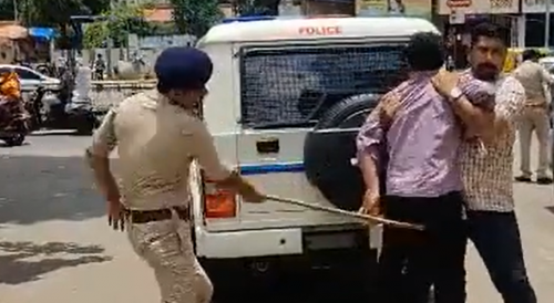 DUI Drivers Beaten With Stick By Police In India