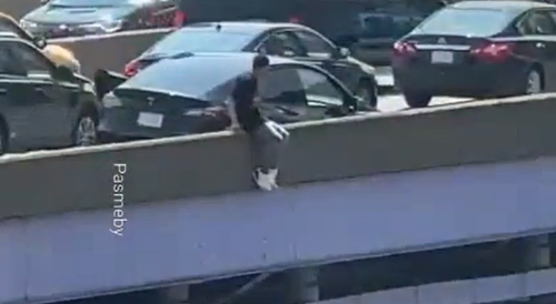 NYC FDR: Dude Stabs UBER Driver, Jumps off Overpass