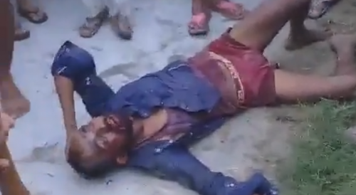 Thief Clubbed By Angry Villagers In India