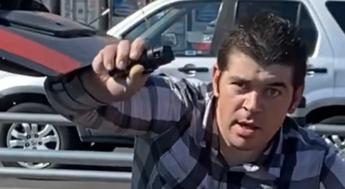 Vegas Shoplifter Pepper Sprays Guy Filming Him