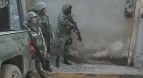 Mexican soldiers cornered by civilians