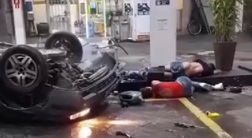 Car collision at service station in the south of São Paulo leaves 3 dead and 3 injured