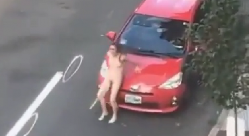 Wasted Girl Walks Naked In The Streets Of Portland