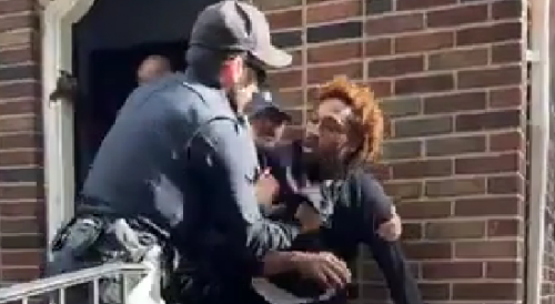 Detroit Cops Punch Black Man During Arrest