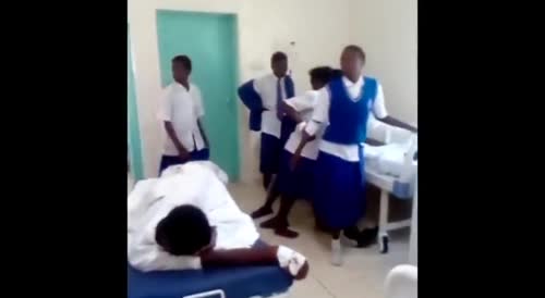 Kenya: a "strange disease" leaves one hundred students unable to walk