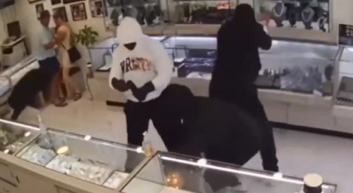 Cali Thugs Picked The Wrong Jewelry Store To Smash And Grab