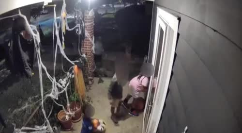 Ring Cam Footage Shows Parents Urging Little Kids To Rob Halloween Decorations From Porch