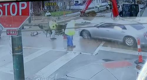 Road Worker Avoids Getting Crushed