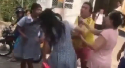 Mothers And Daughters Involved In Loud Fight In Colombia