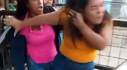 Angry Colombian Women Get Into A Fight Near The Local Jail