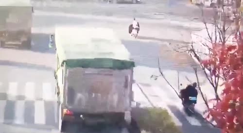 Trucks Always Win In China