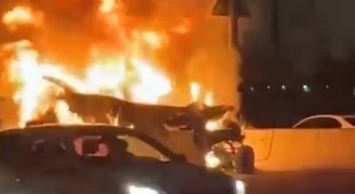 People Burn Alive In Their Car