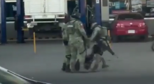 Drunk Man Kicked, Robbed By National Guards In Mexico