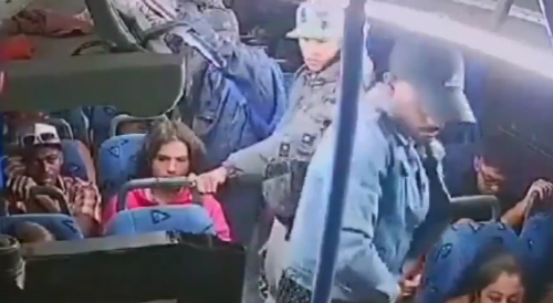 Scared Bus Passengers Robbed By Armed Gang In Chile