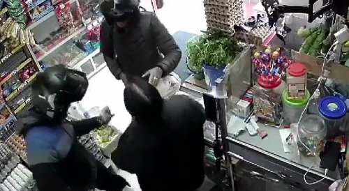 Business Owner Robbed At The Gunpoint In Ecuador