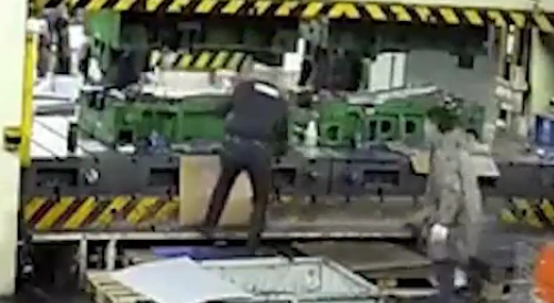 Chinese Worker Loses Hand To Hydraulic Machine