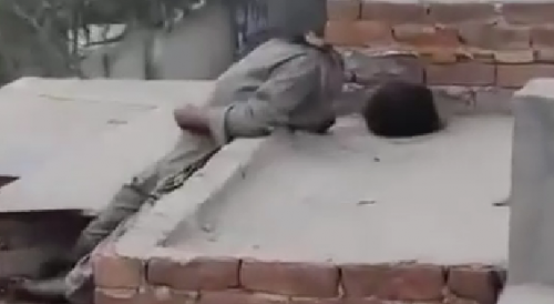 Electrocuted Man Lost Head In Karachi