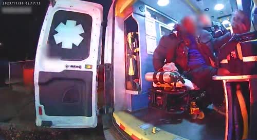 RAW FOOTAGE：Rochester man kicked out of ambulance, dies month later