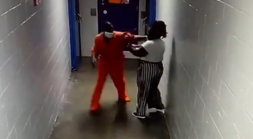 Texas: Female Jail Visitor Attacked By Inmate