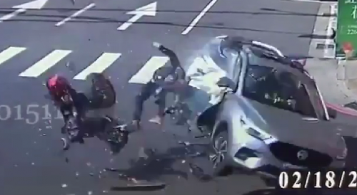 Taiwanese Biker Destroys Himself At The Intersection