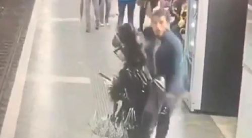 Migrant Randomly Attacks Women In Barcelona Metro