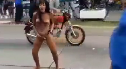 Naked Woman Freaks Out In Public