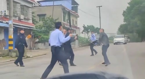 Chinese local police subjugation fail