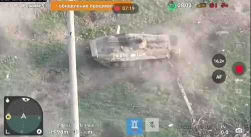 Ukraine drone goes into tank hatch