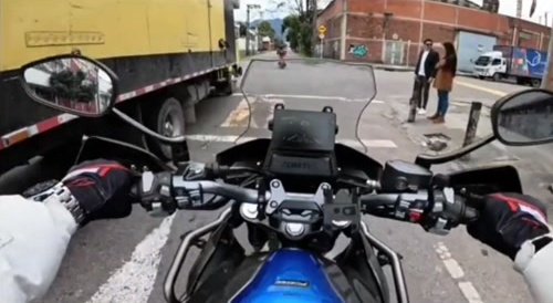 Colombian Biker Films Own Fender Bender