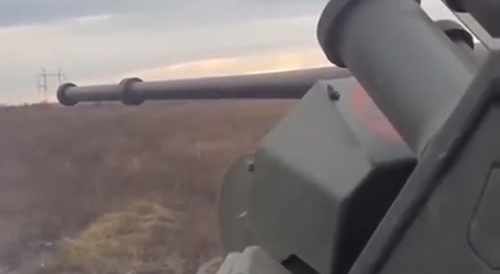 Ukranian ATGM missile almost hit Russian BMP