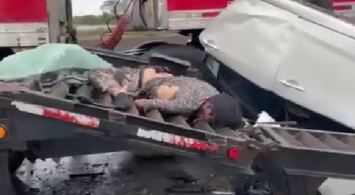 Deadly Big Rig Crash On Mexico-Querétaro Highway