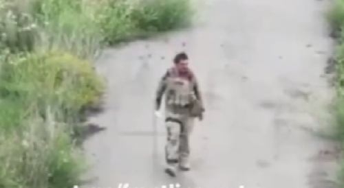 Ukrainian soldiers killed their brother who decided to surrender to the Russians