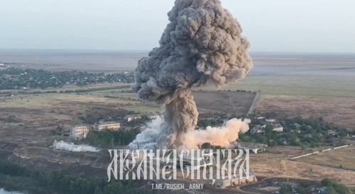 Russian forces hit ukrainian command post with powerful airstrike