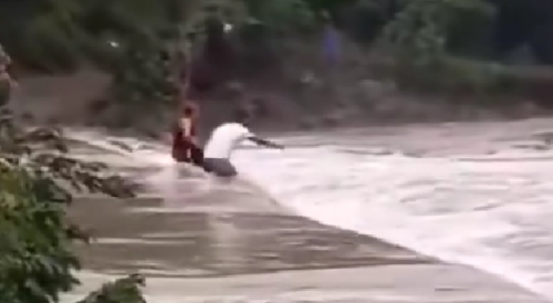 Villagers drown while crossing a river