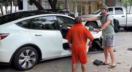 Women arguing in a Tesla hit several vehicles in Miami