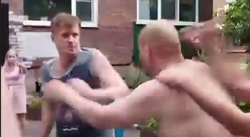 Drunk Men, Women Fight In Omsk, Russia