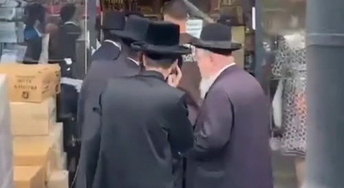 Jewish men stop shoplifter