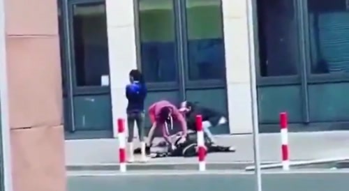 German Man Dropped And Mugged By Immigrants In Broad Daylight