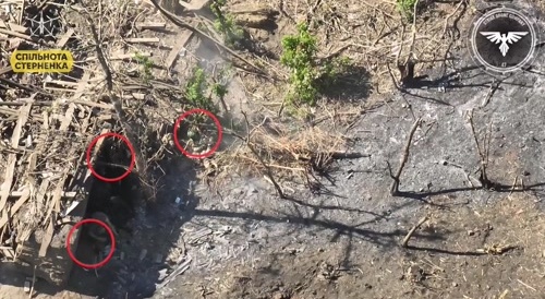 Three Russians were sitting under the remains of a house but a fpv drone destoys two of them