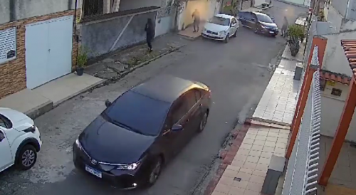 Brazilian Cop Ambushed By Gang, Armored Toyota Saves His Ass