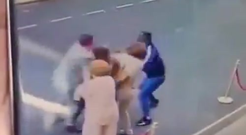 UK Thugs Try To Rob Elderly Women in London