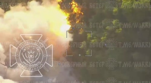 British Challenger tank explodes after being attacked by a Lancet