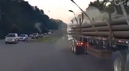 Caught On Dashcam: Tanker Truck VS Log Truck