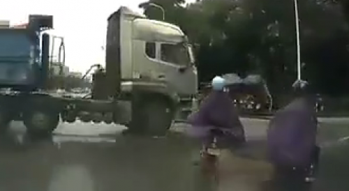 Female Moped Rider Crushed By Huge Truck