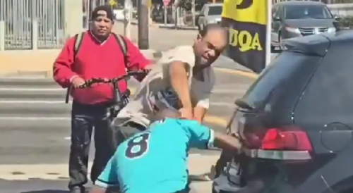 LA man beating flower vendor before Good Samaritan steps in