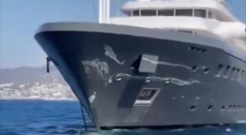 $150 million superyacht smashes smaller yacht in Turkey