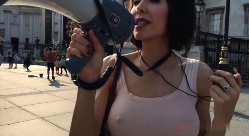 Artist let people fondle her breasts and privates in public